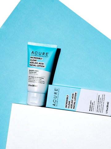 Use this best selling lotion to decongest pores, clarify skin and visibly improve skin tone and texture.