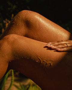 Sneak peak from new body care collection - Avocado wash oil application